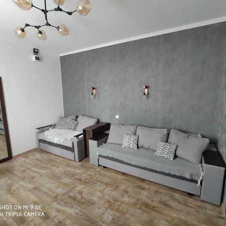 Однокімнатна Квартира-Студія Біля Парку Шевченка Ivano-Frankivsk Exterior photo